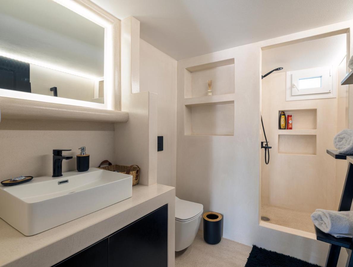 Black And White Apartment ポロニア エクステリア 写真
